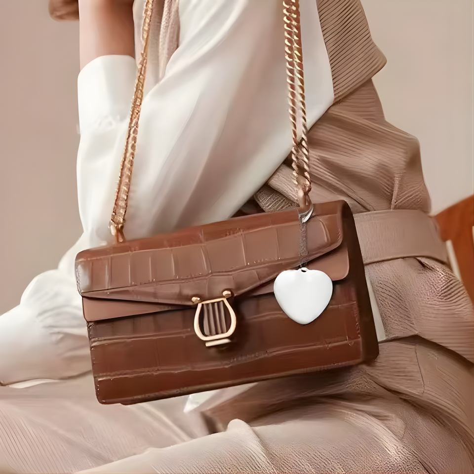Purse Heart LED Light Handbag Lamp Automatic Motion Activated Purse Heart Shaped Light for Women Bah Purse Charm